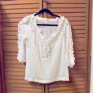 Leifsdottir size 8 white with blue diamond polka dot blouse